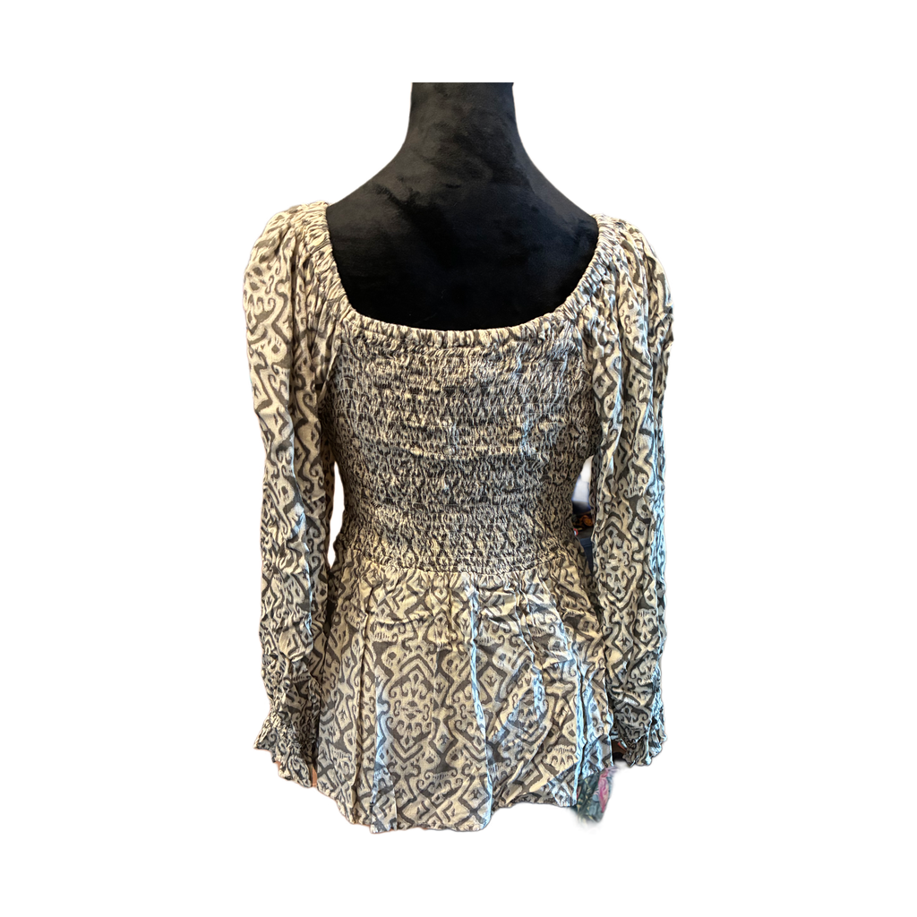 Long sleeve top