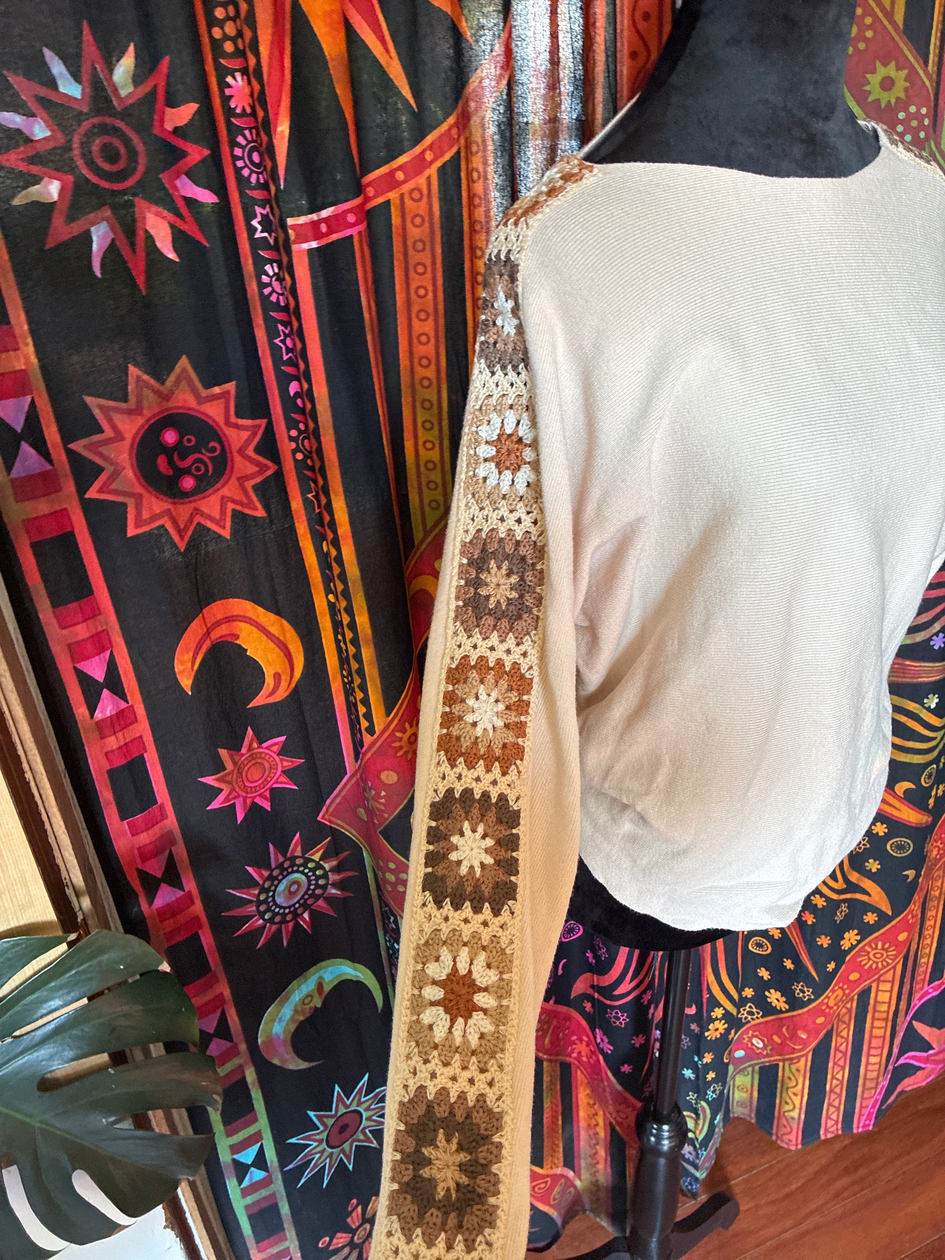 Long sleeve hippie top